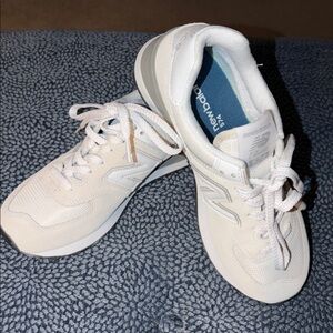 New Balance Women's 574 Shoes